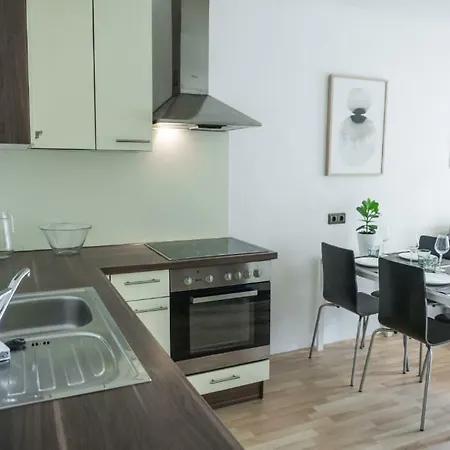 Helle, Freundliche Mitten In Apartman